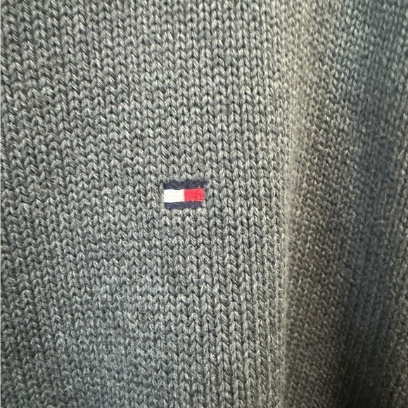 Tommy Hilfiger Men’s Pullover Sweater | Size Large | Charcoal Gray - Picture 3 of 4
